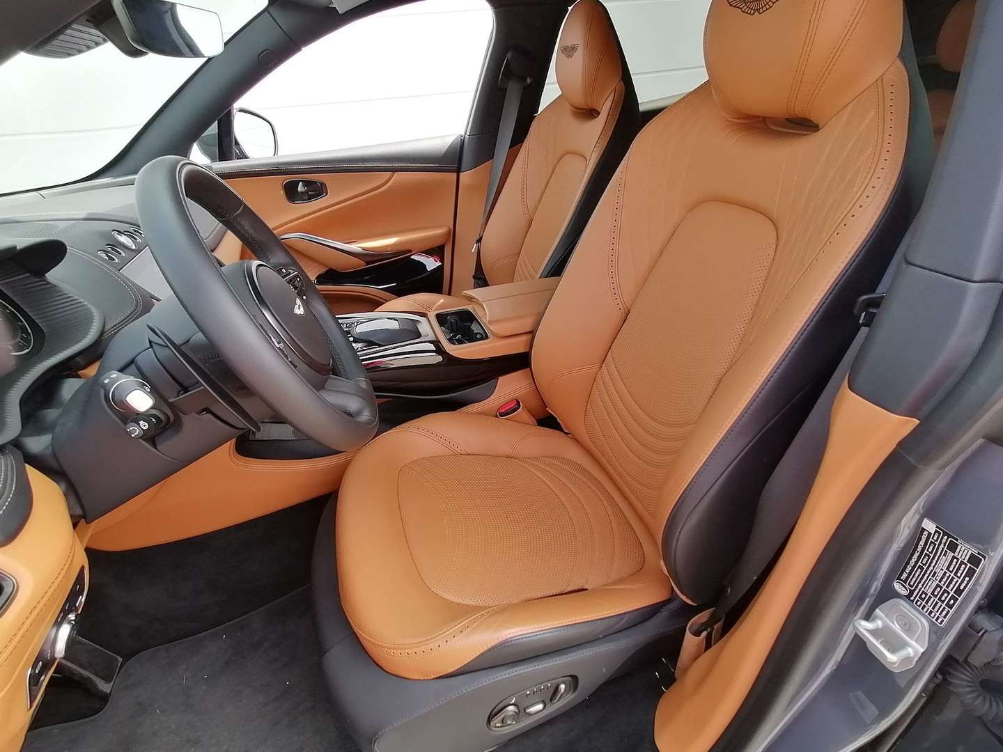 Aston Martin DBX Concours - 2022 - Joinsteer - #15