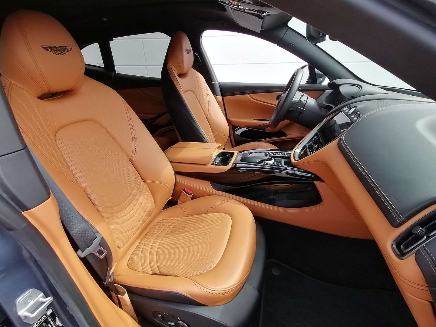 Aston Martin DBX Concours - 2022 - Joinsteer - #16