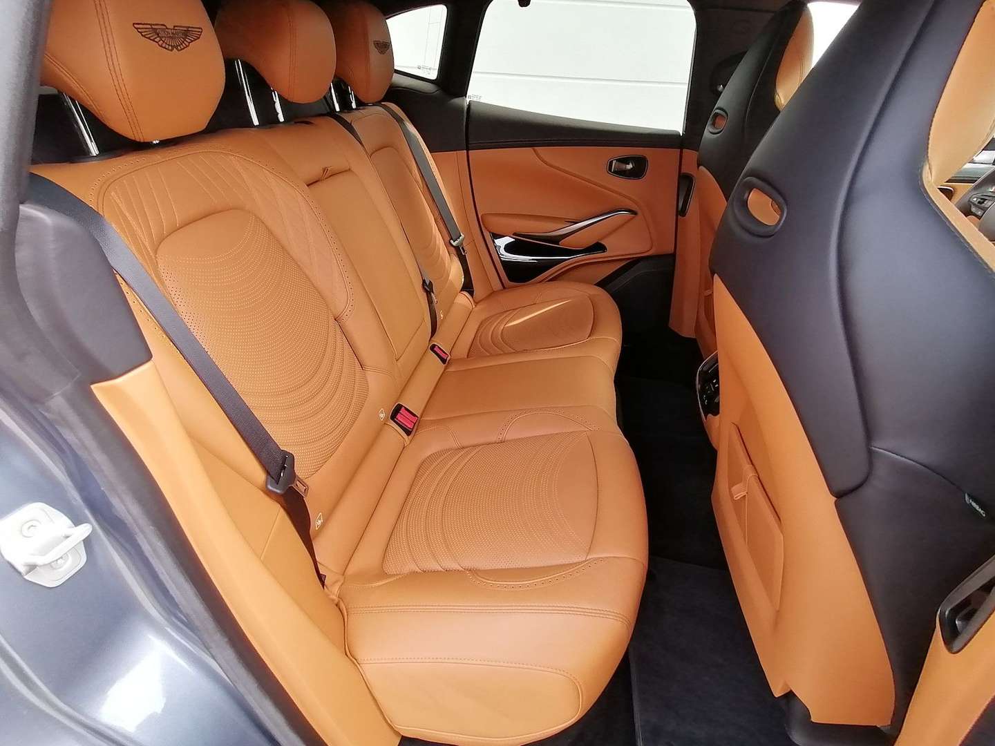 Aston Martin DBX Concours - 2022 - Joinsteer - #18