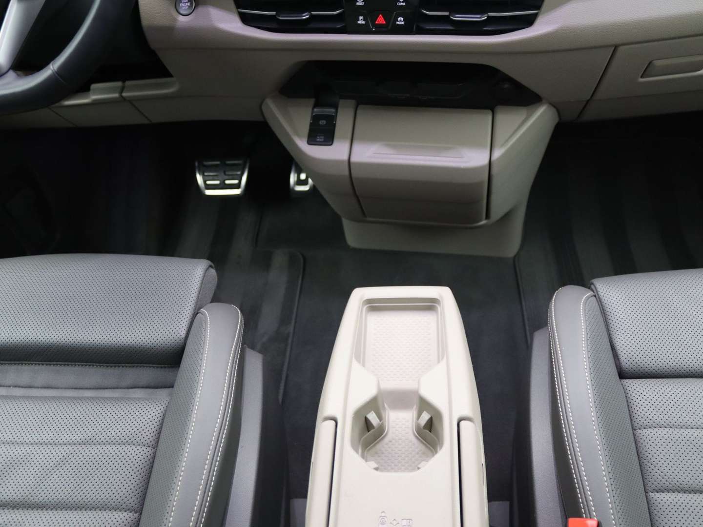 Volkswagen Multivan Hybrid Style - 2024 - Joinsteer - #10