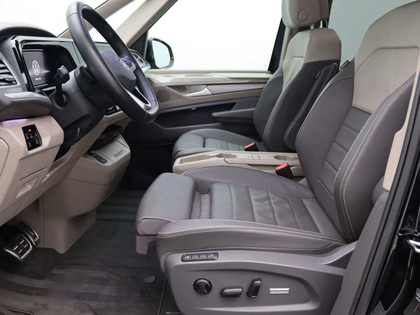 Volkswagen Multivan Hybrid Style - 2024 - Joinsteer - #14