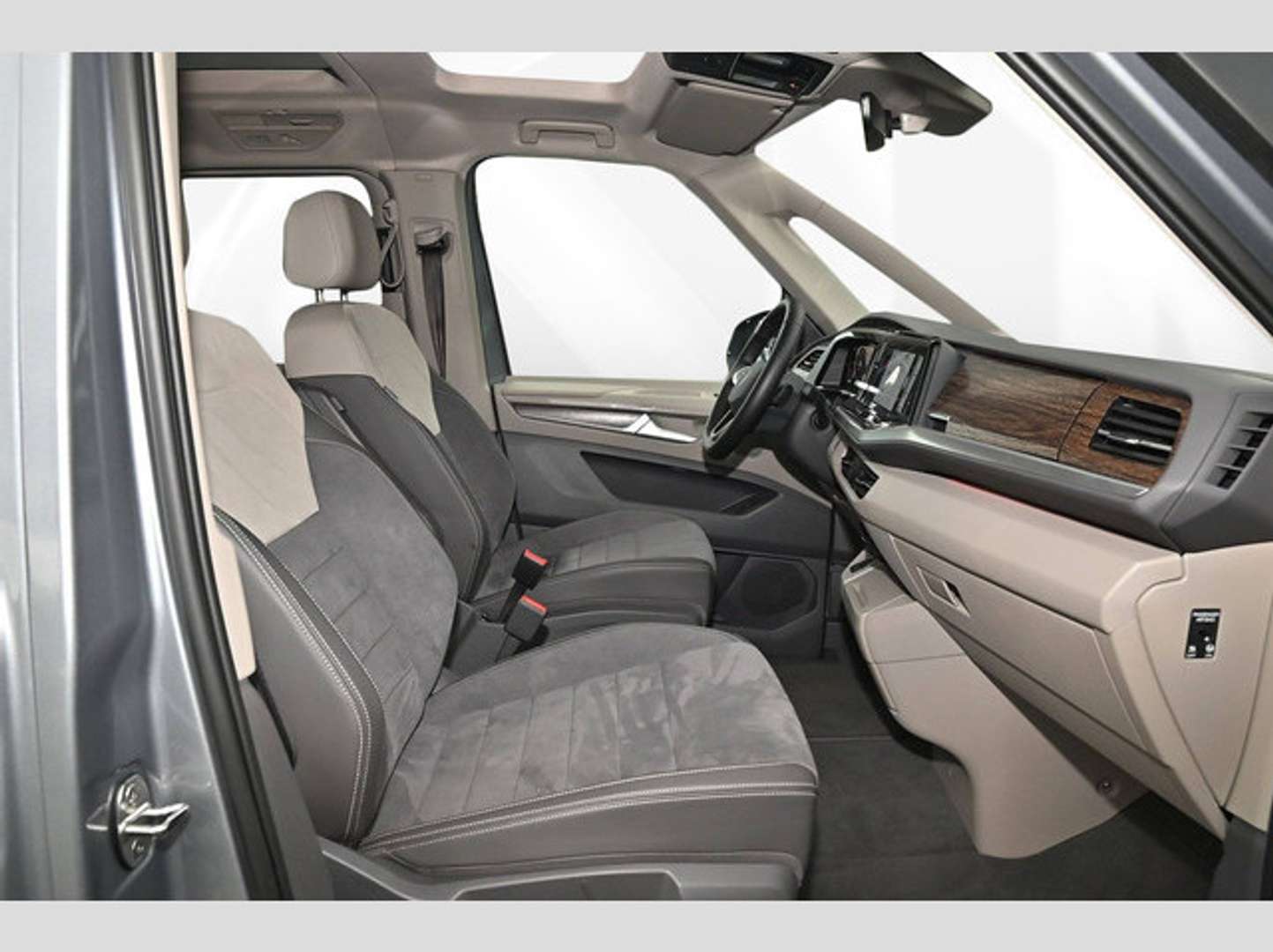 Volkswagen Multivan TDI Style - 2024 - Joinsteer - #6