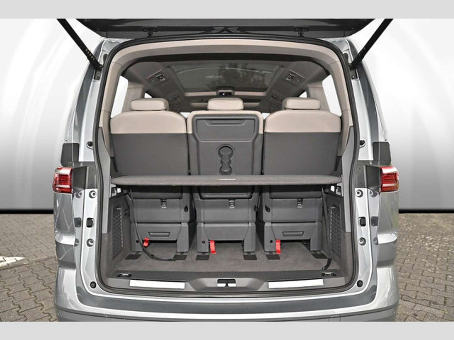 Volkswagen Multivan TDI Style - 2024 - Joinsteer - #9