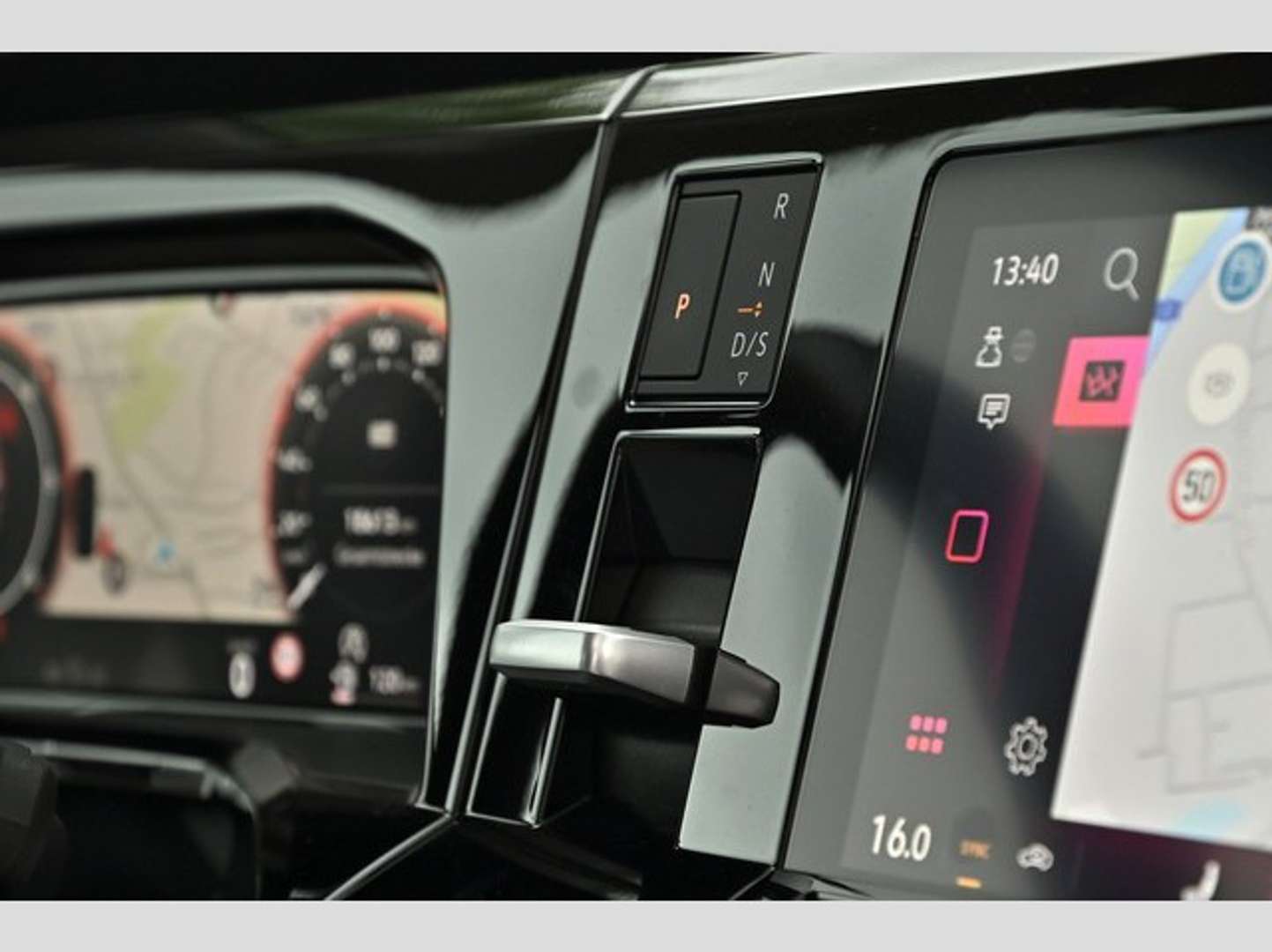 Volkswagen Multivan TDI Style - 2024 - Joinsteer - #14