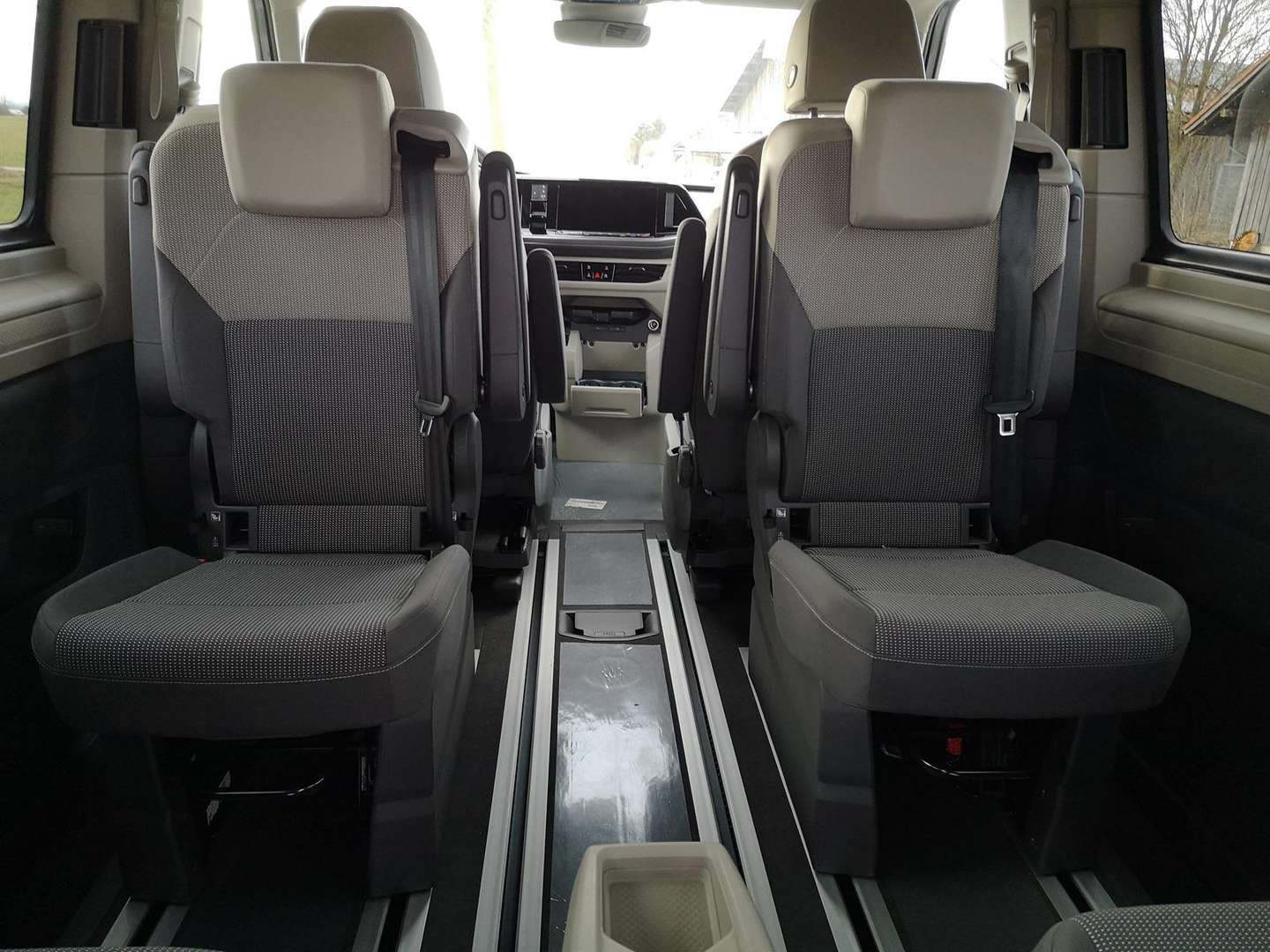 Volkswagen Multivan California Beach TDI Sport Edition - 2025 - Joinsteer - #12