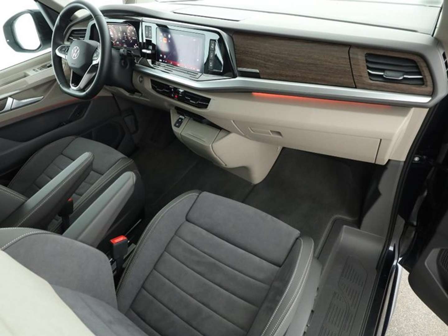 Volkswagen Multivan Style - 2024 - Joinsteer - #4