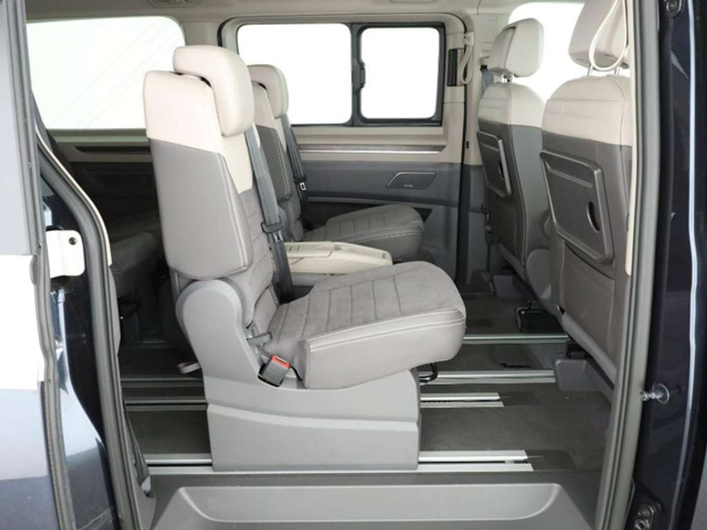Volkswagen Multivan Style - 2024 - Joinsteer - #6