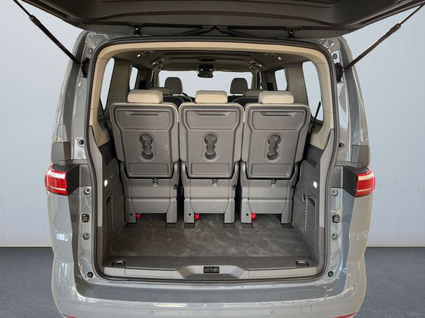 Volkswagen Multivan TDI - 2024 - Joinsteer - #13