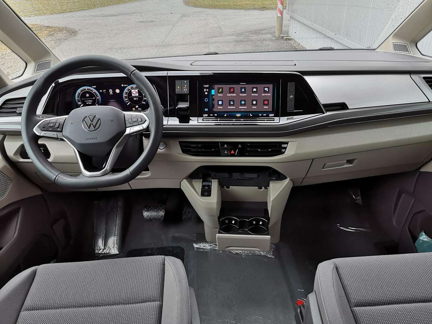 Volkswagen Multivan California Beach TDI - 2025 - Joinsteer - #7