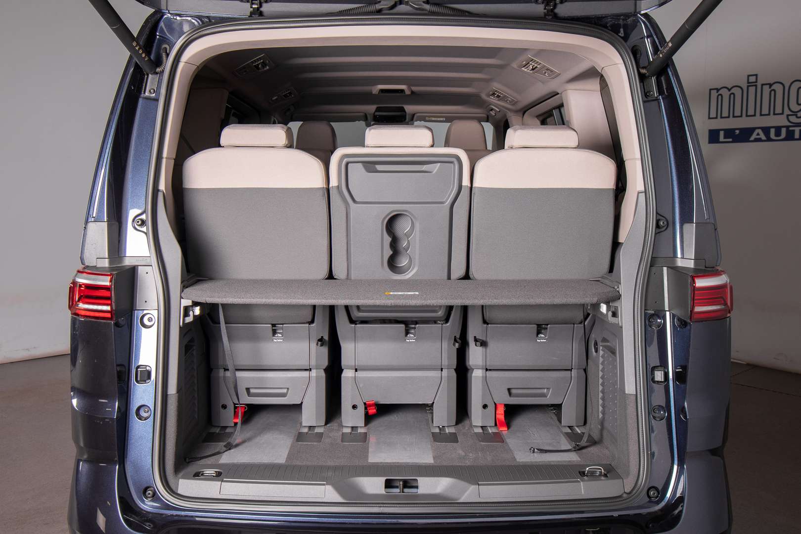 Volkswagen Multivan TDI Life - 2025 - Joinsteer - #15