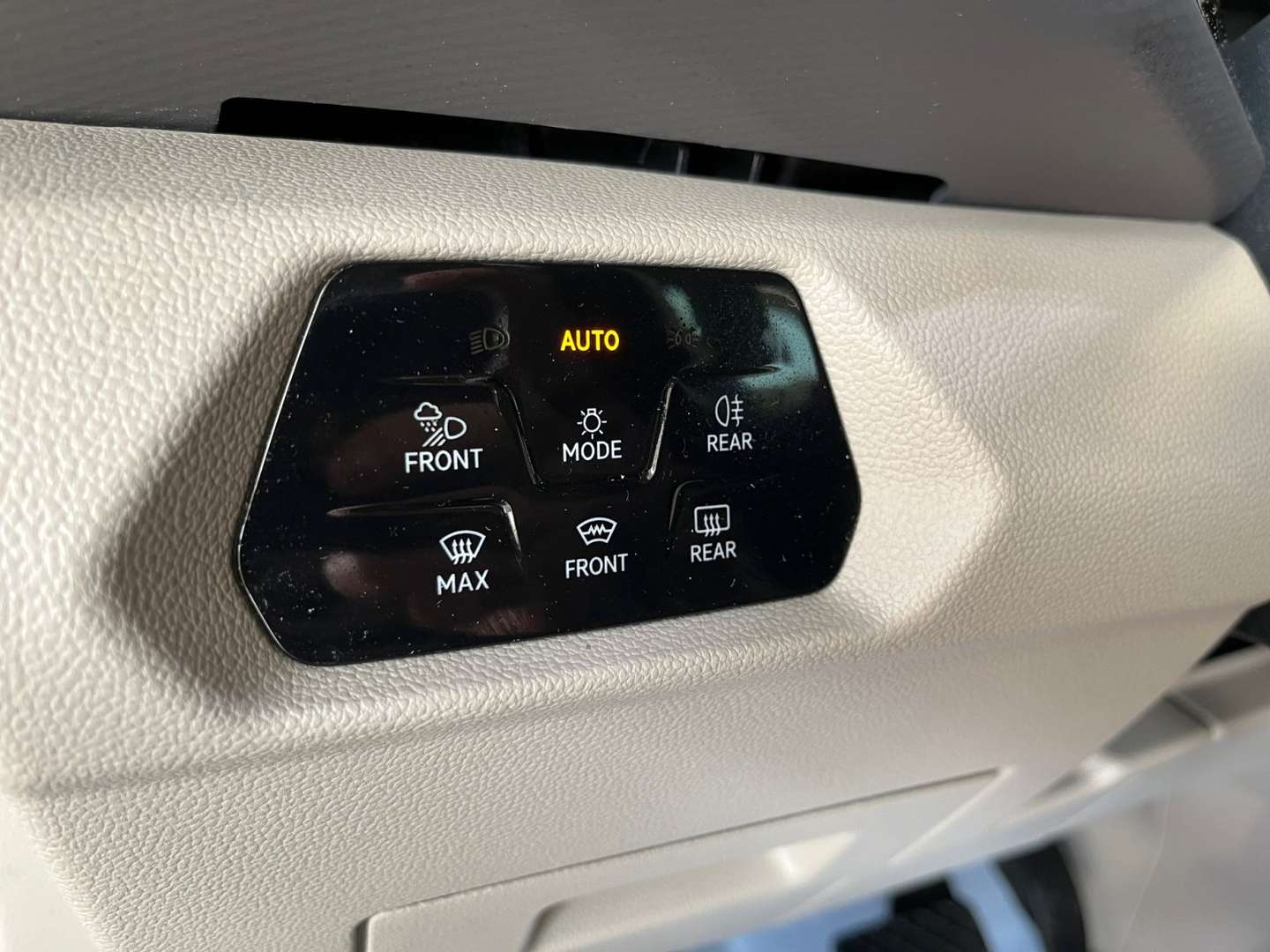 Volkswagen Multivan TDI - 2024 - Joinsteer - #18