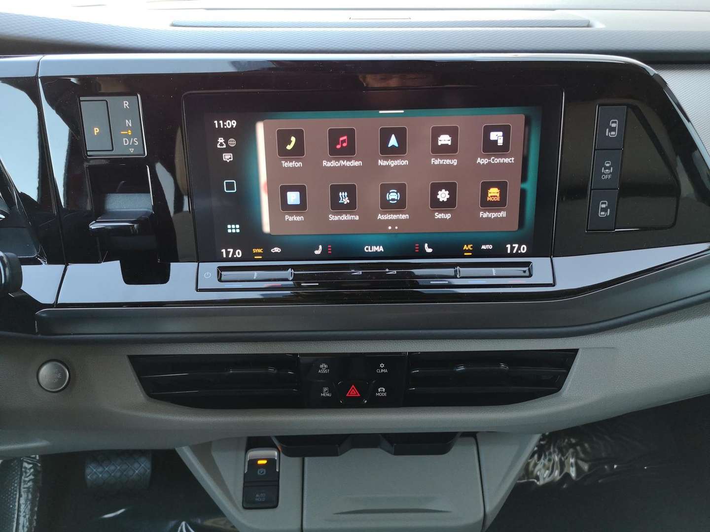 Volkswagen Multivan California Beach TDI Sport Edition - 2025 - Joinsteer - #10