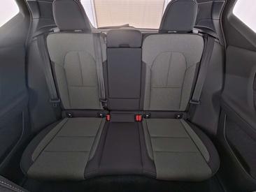 Volvo XC40 B4 Plus — photo 12