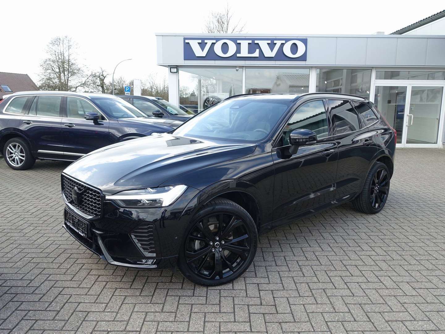 Volvo XC60 B5 Black Edition Ultra - 2025 - Joinsteer - #1