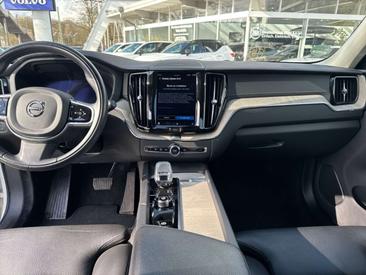 Volvo XC60 T8 Recharge Inscription — photo 9