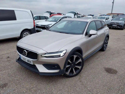Volvo V60 Cross Country B4 Ultimate - 2022 - Joinsteer - #1