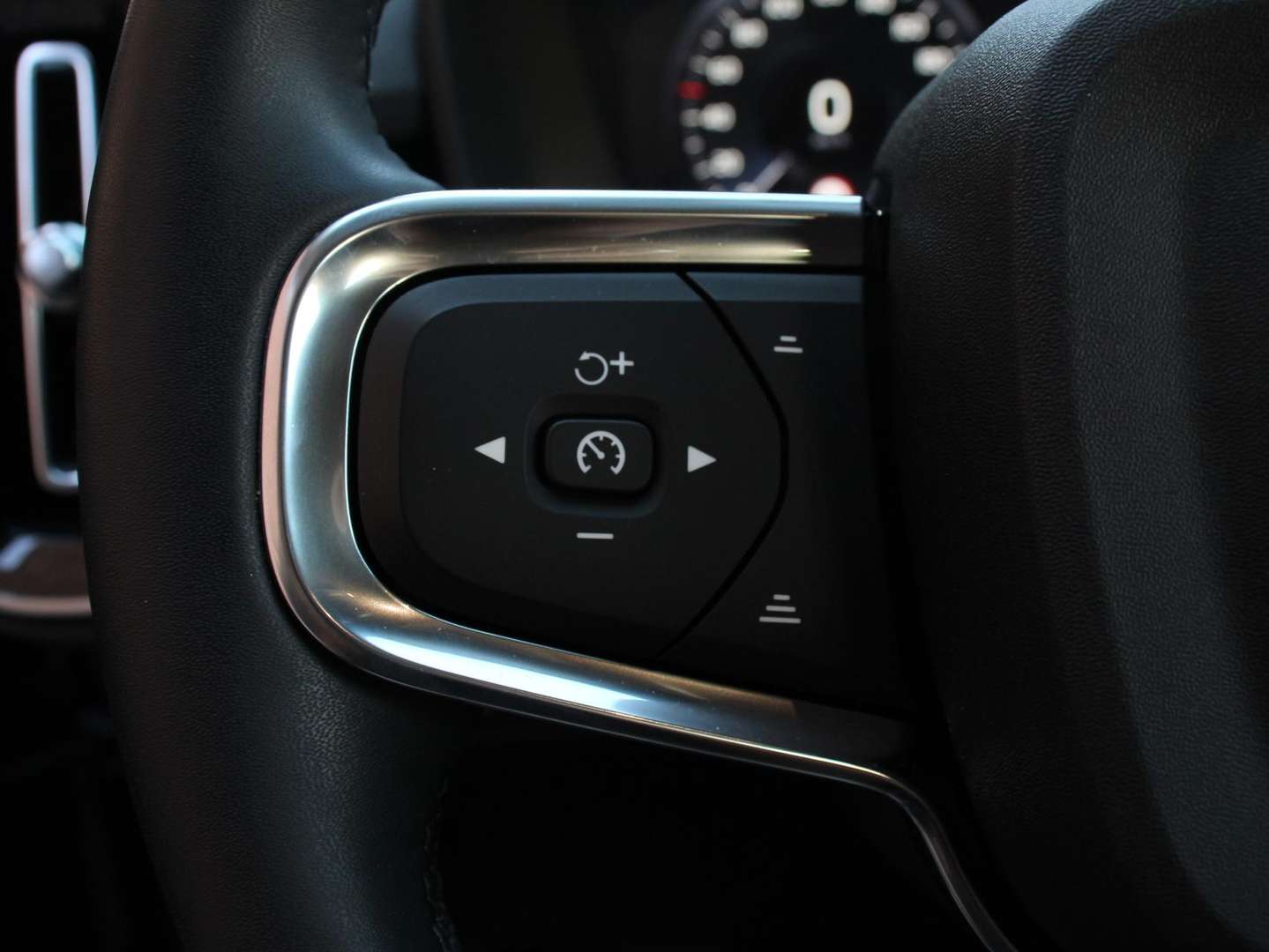 Volvo XC40 T4 Recharge Plus - 2023 - Joinsteer - #12