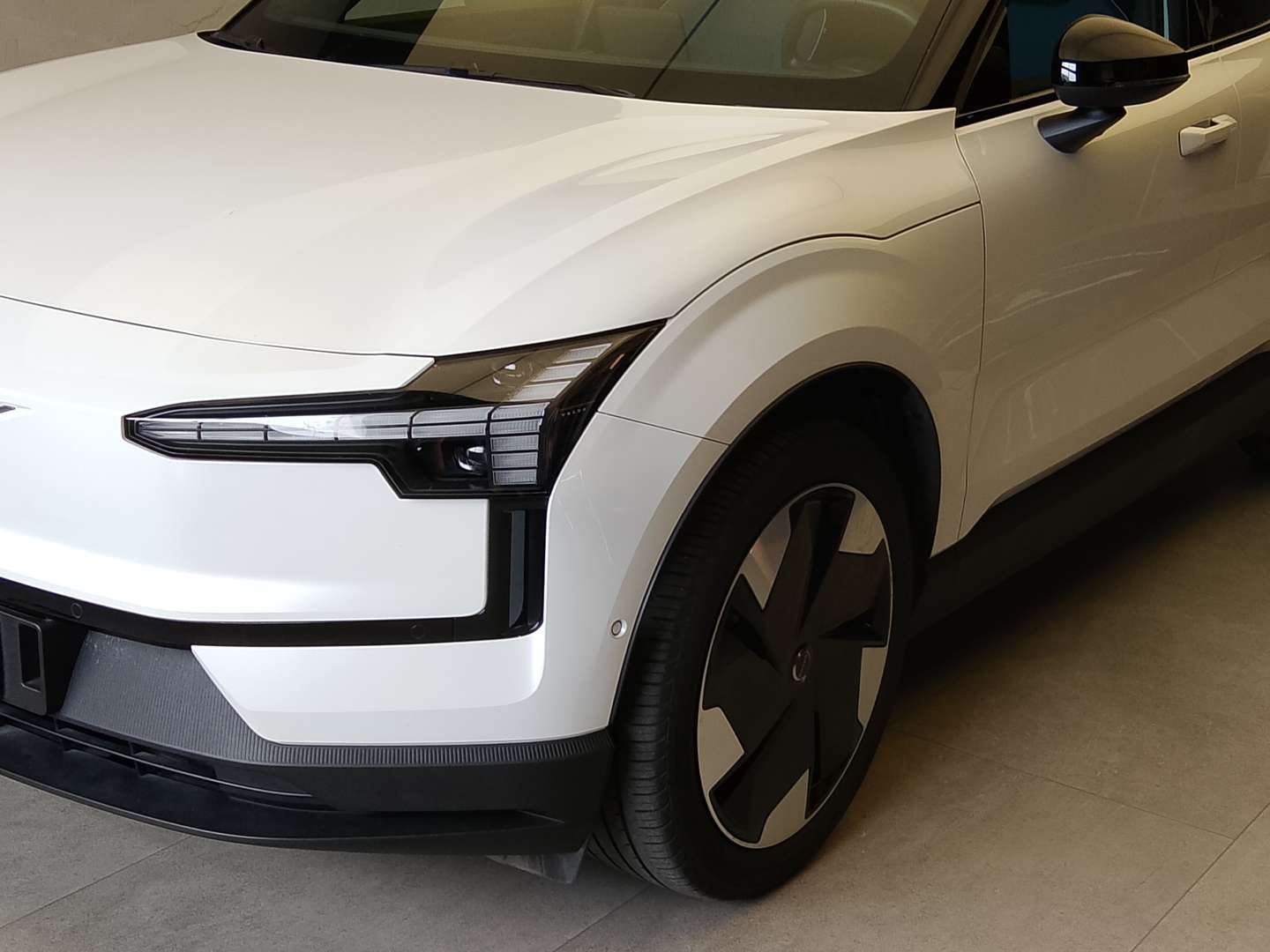 Volvo EX30 Extended Range Ultra Single Motor - 2023 - Joinsteer - #9