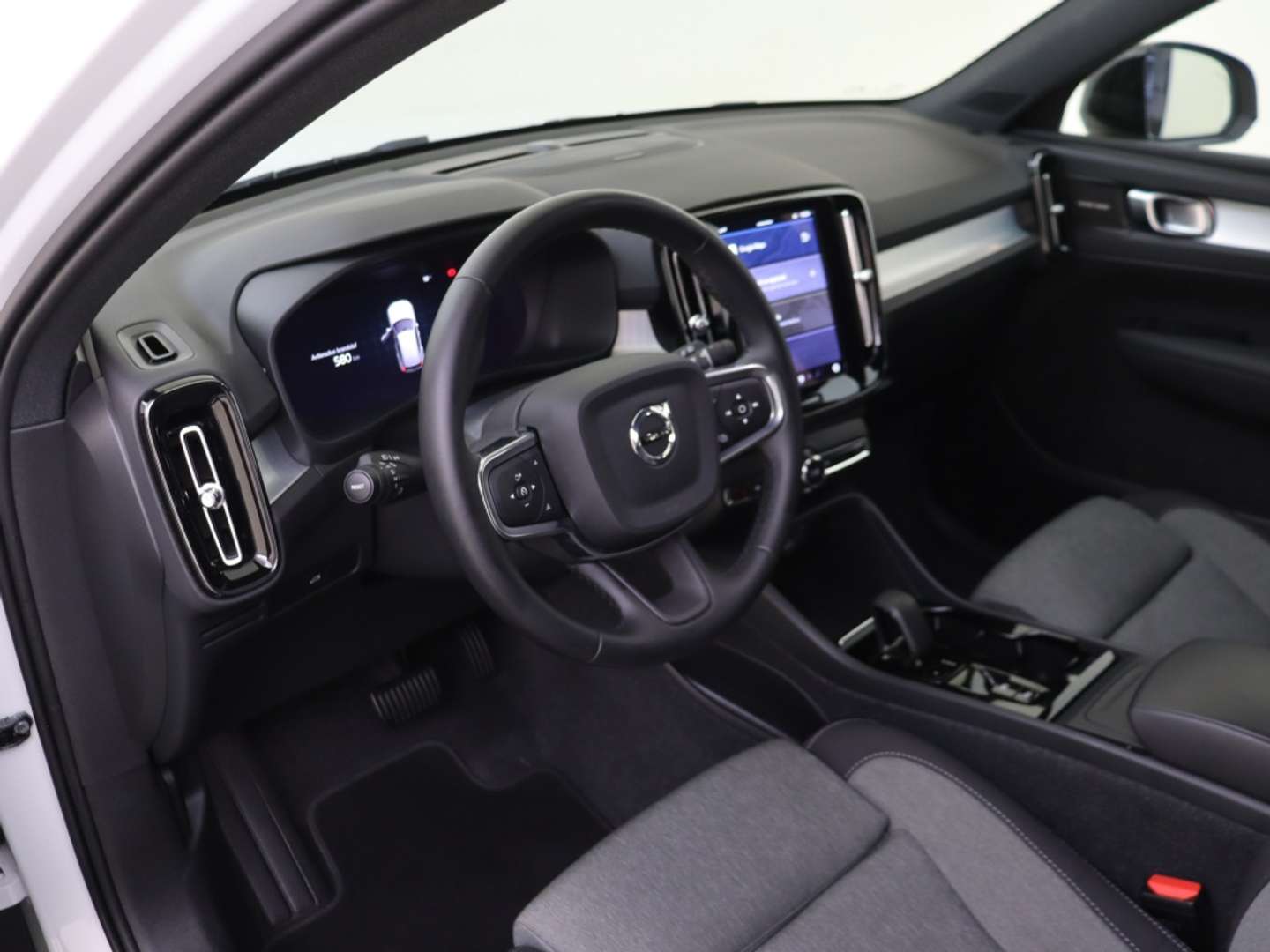 Volvo XC40 B4 Plus - 2025 - Joinsteer - #16