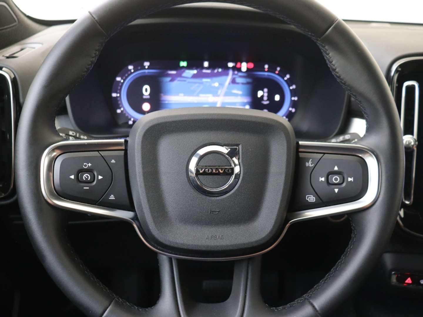 Volvo XC40 B4 Plus - 2025 - Joinsteer - #19