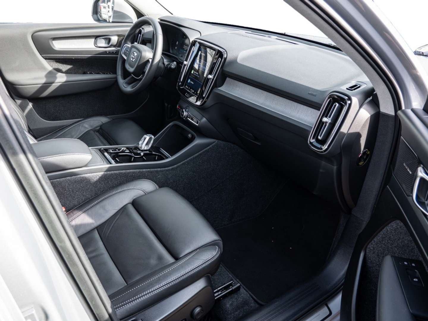 Volvo XC40 B4 Ultimate - 2023 - Joinsteer - #4