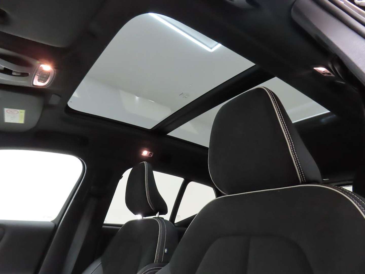 Volvo XC40 T5 Recharge R-Design - 2022 - Joinsteer - #3