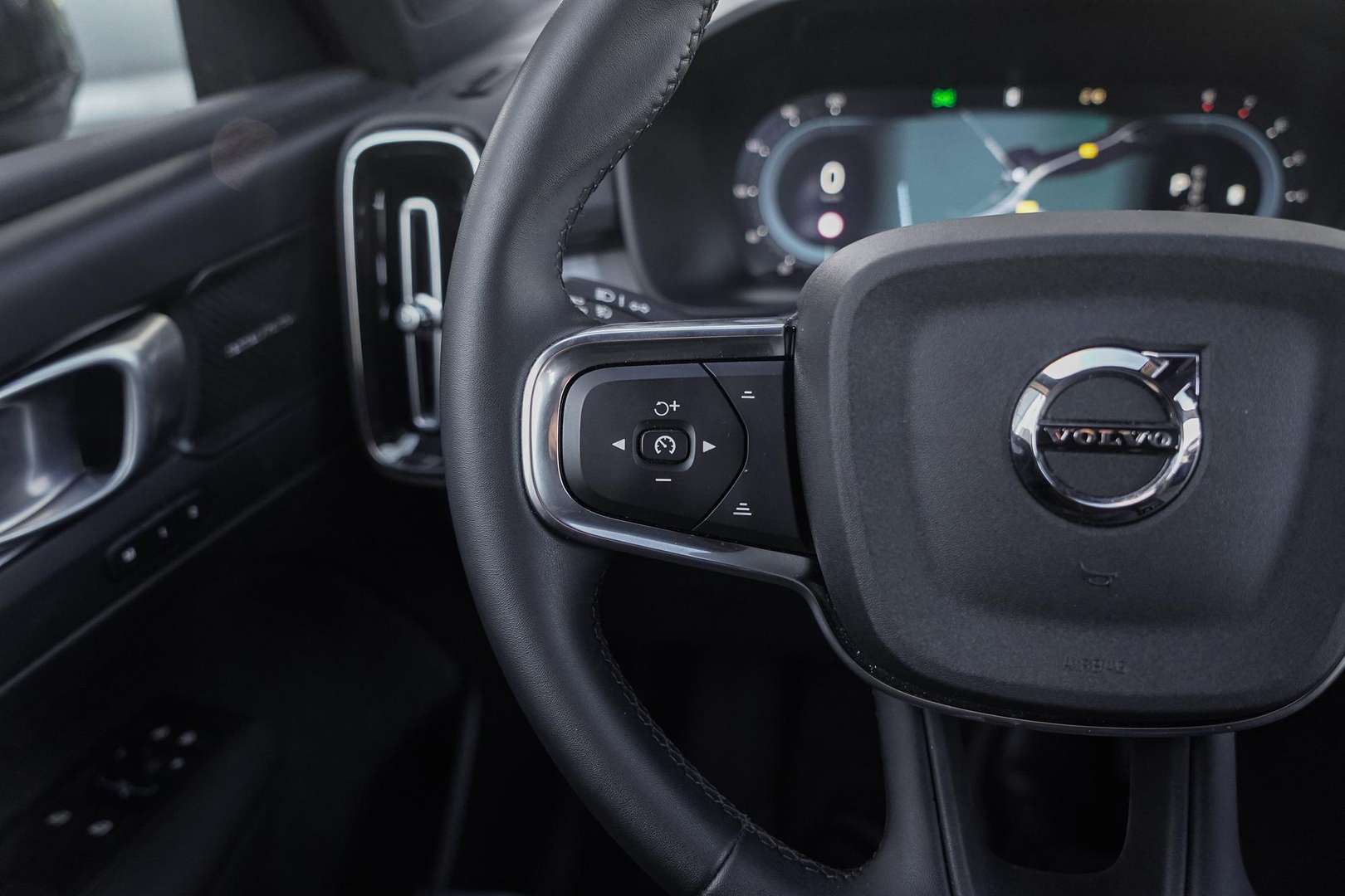 Volvo XC40 B4 Plus - 2025 - Joinsteer - #19