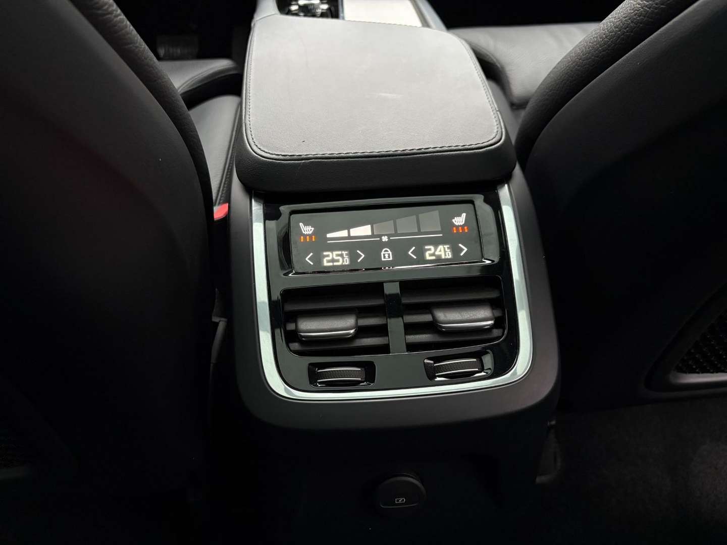 Volvo XC90 T8 Ultimate - 2024 - Joinsteer - #15
