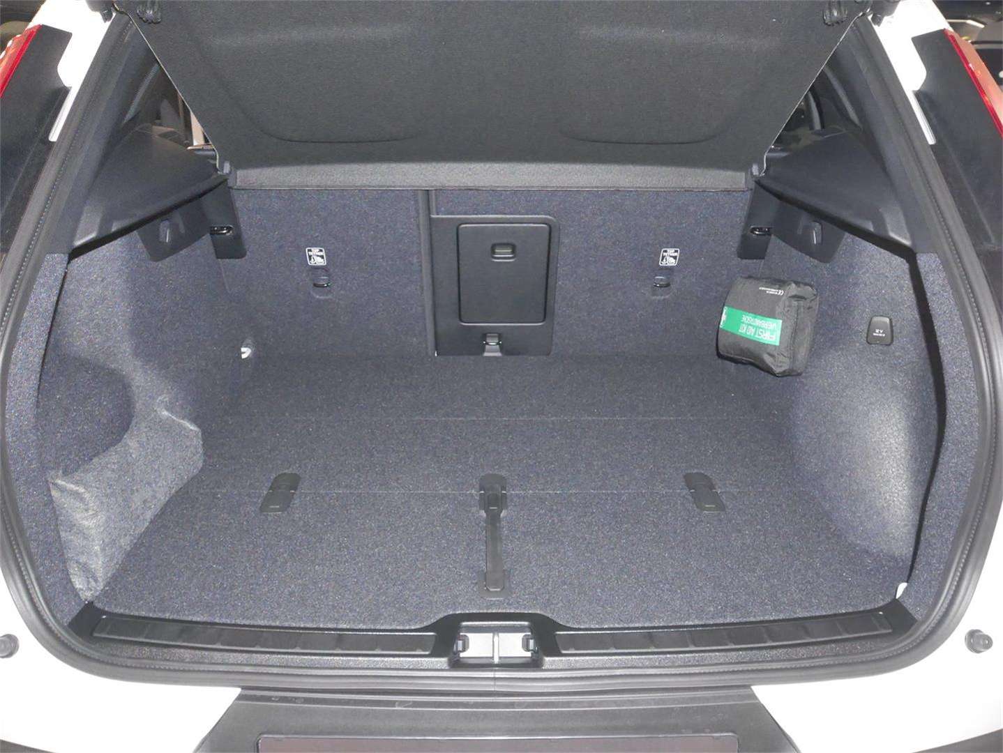 Volvo XC40 B3 Plus - 2026 - Joinsteer - #10