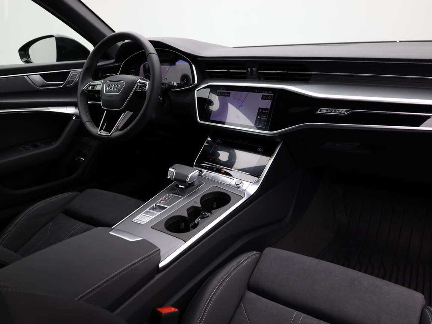 Audi A6 S Line Avant 50 TFSIe - 2025 - Joinsteer - #3