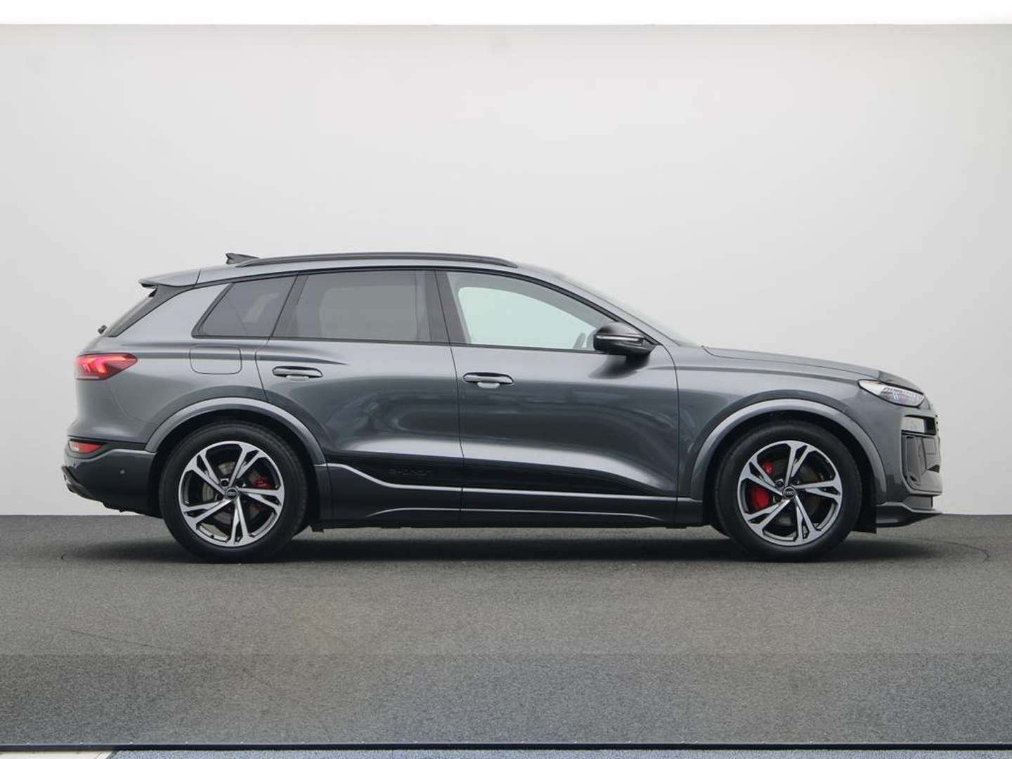 Audi Q6 E-tron S Line Performance - 2024 - Joinsteer - #7