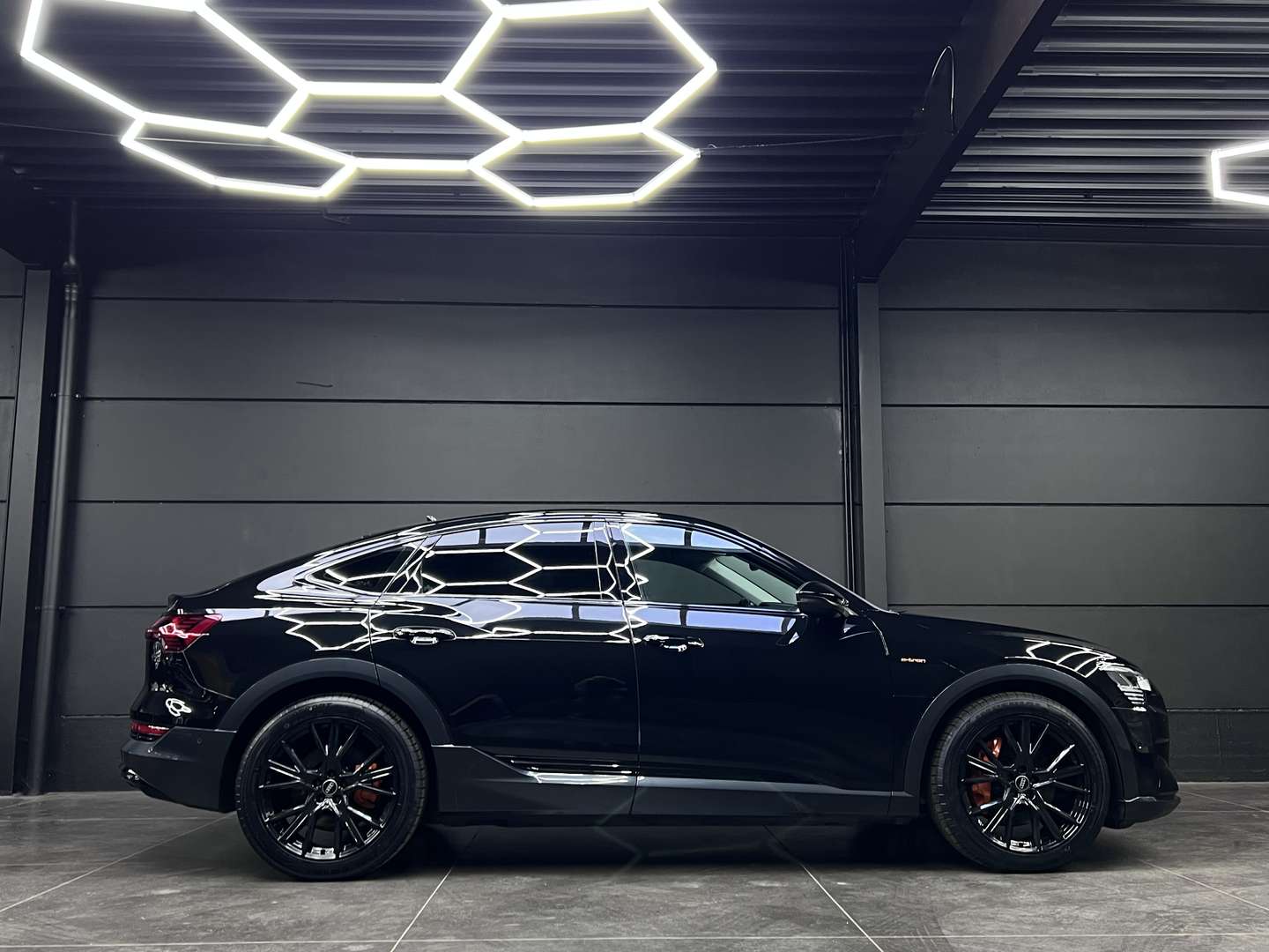 Audi E-tron Sportback Full Black - 2022 - Joinsteer - #5
