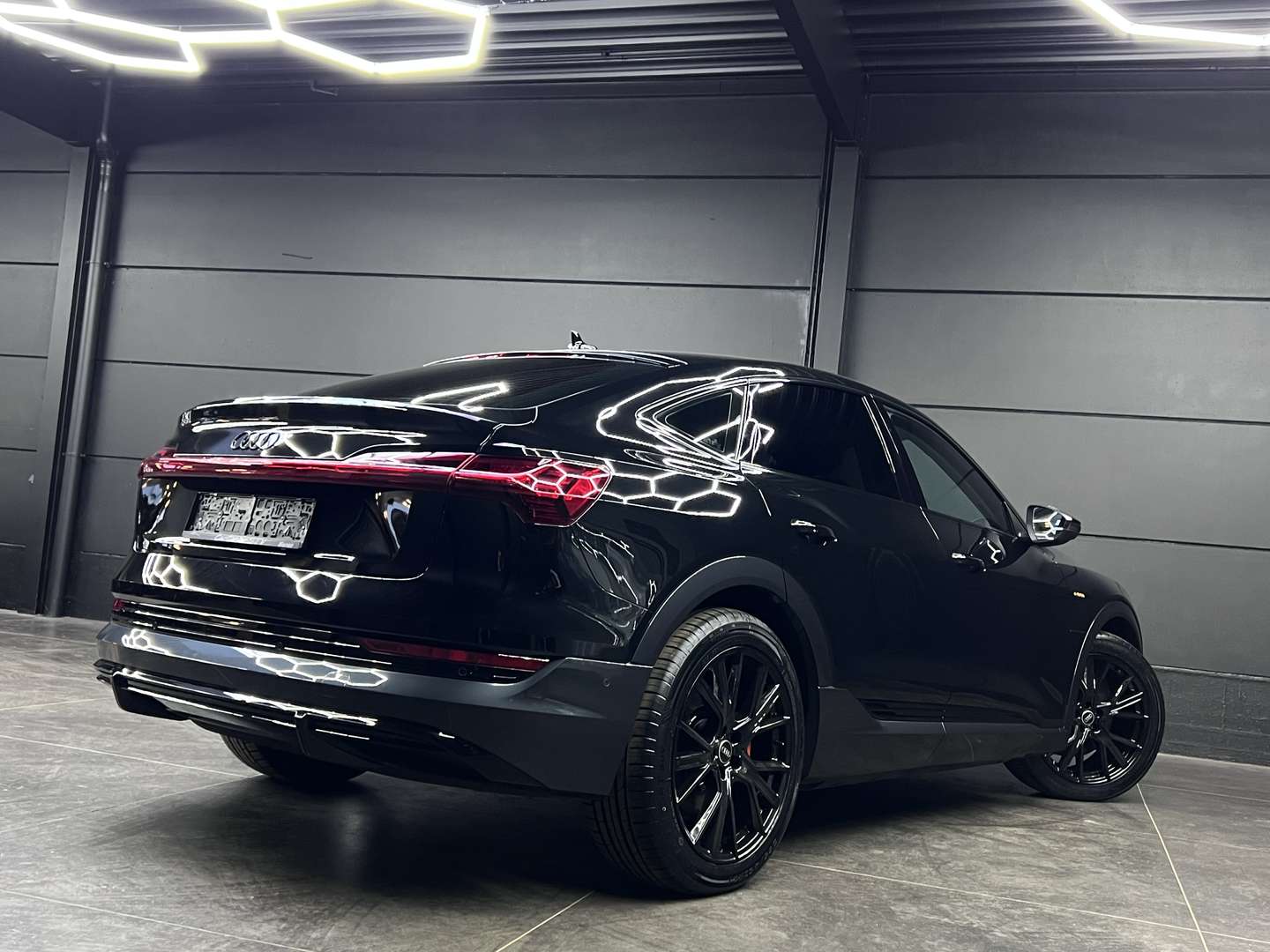 Audi E-tron Sportback Full Black - 2022 - Joinsteer - #8