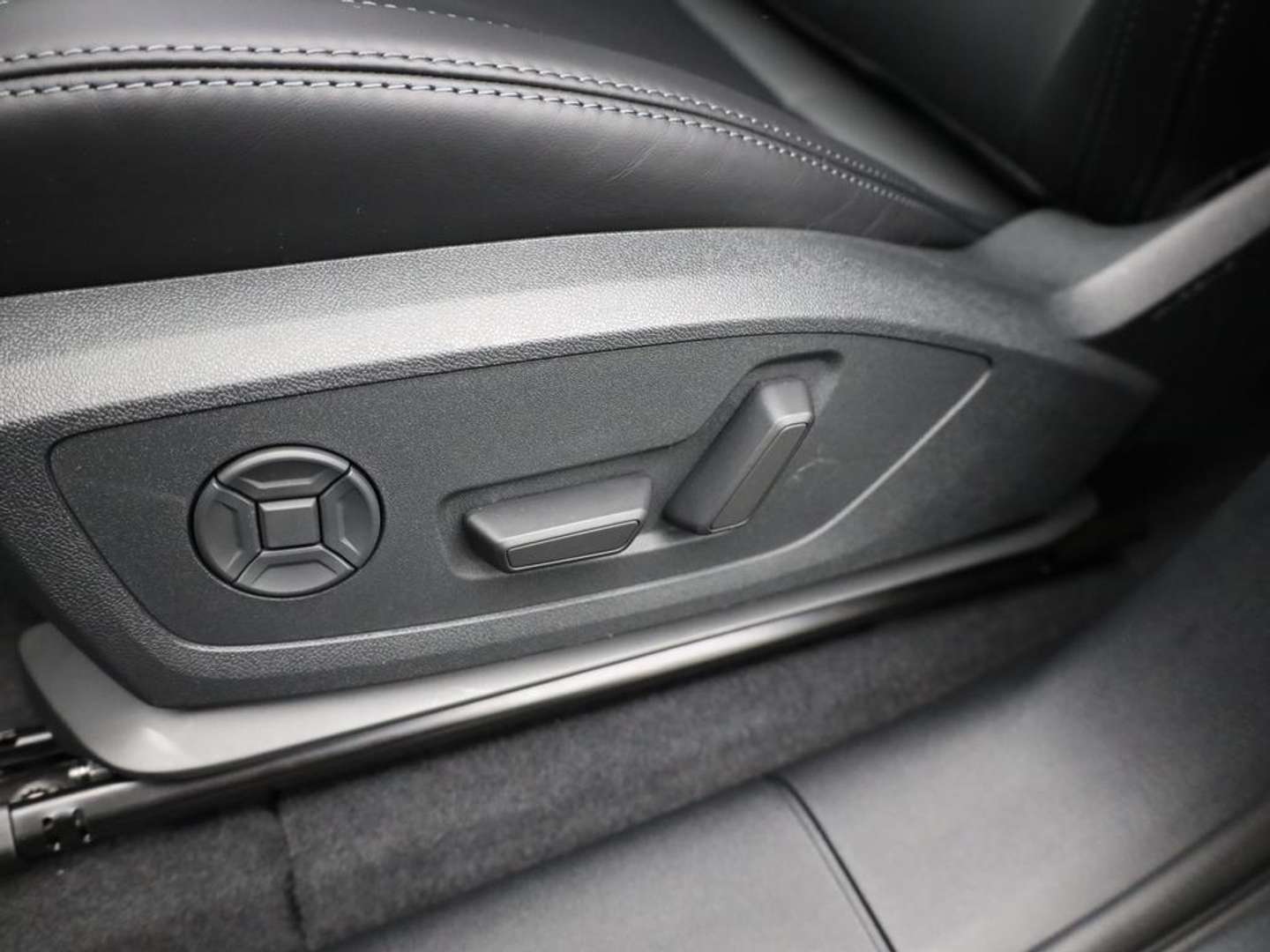 Audi Q6 E-tron Performance - 2025 - Joinsteer - #15