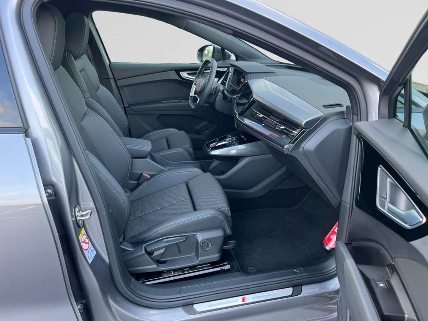 Audi Q4 E-tron S Line 45 E-tron - 2024 - Joinsteer - #24