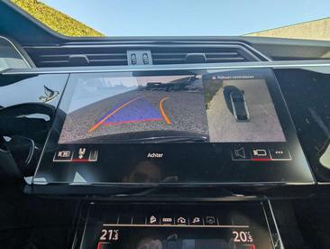 Audi Q8 E-tron — photo 7