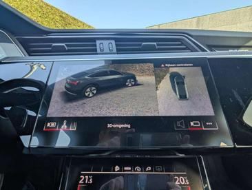 Audi Q8 E-tron — photo 8