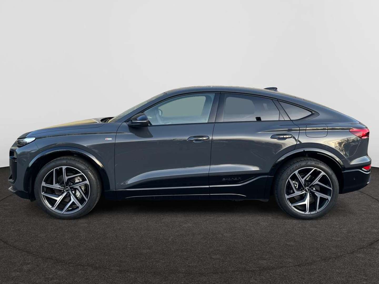 Audi Q6 E-tron Sportback S Line 55 - 2025 - Joinsteer - #1