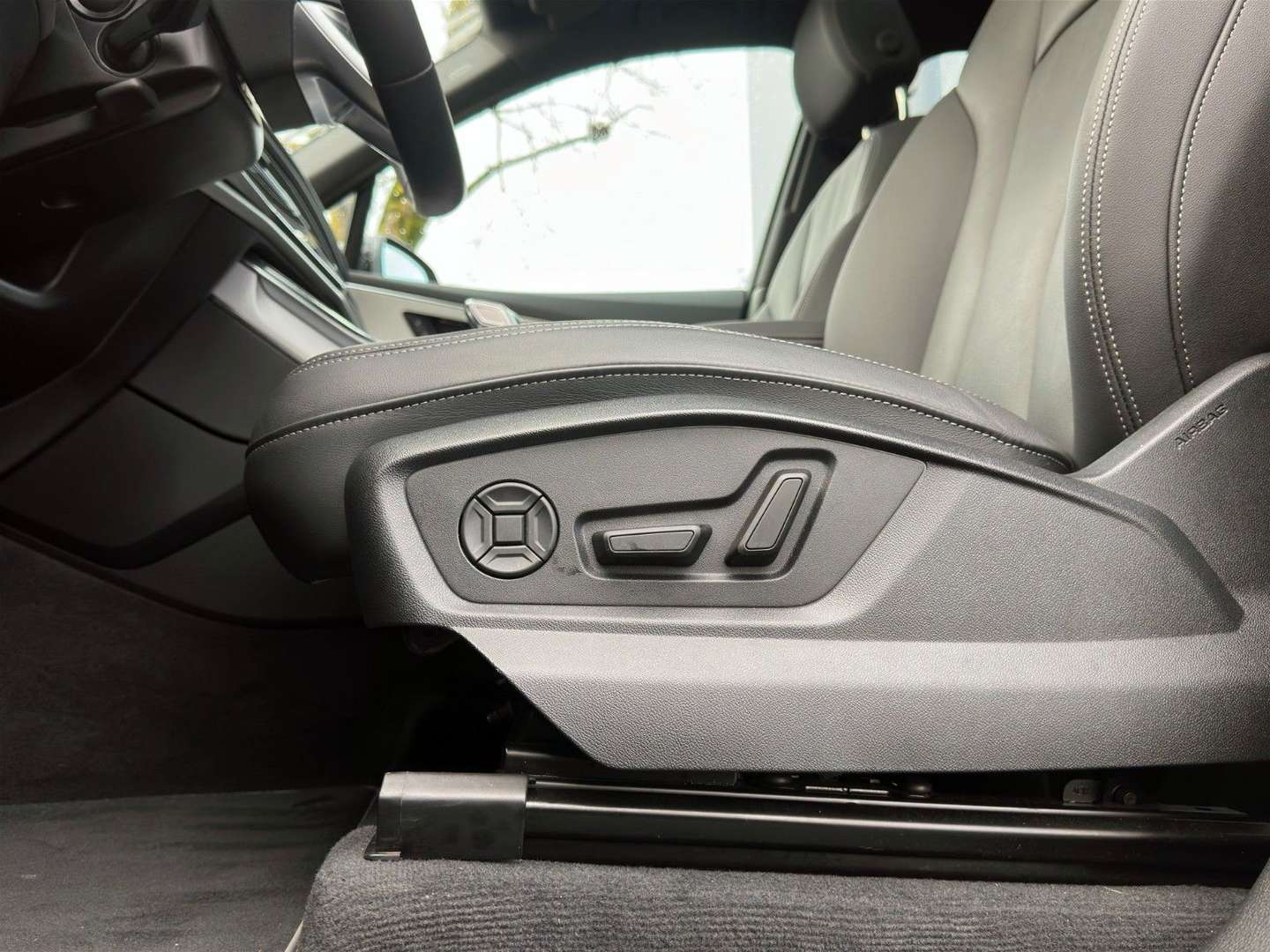 Audi Q7 S Line Black 55TFSI - 2025 - Joinsteer - #13