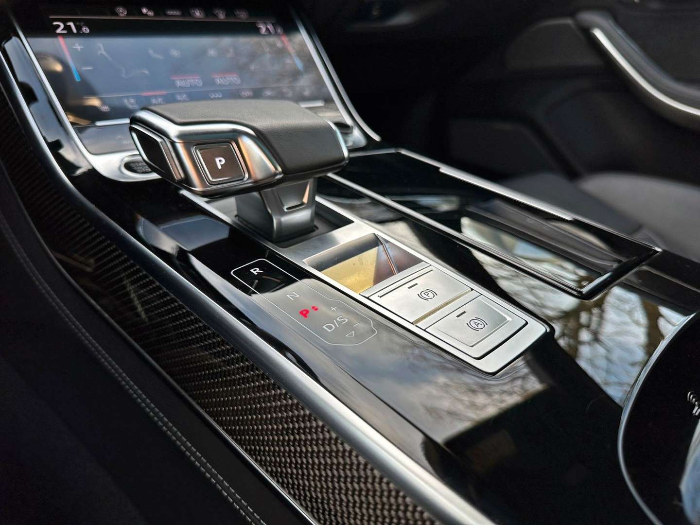 Audi A8 S Line Black Advanced Carbon 60 TFSI - 2023 - Joinsteer - #19