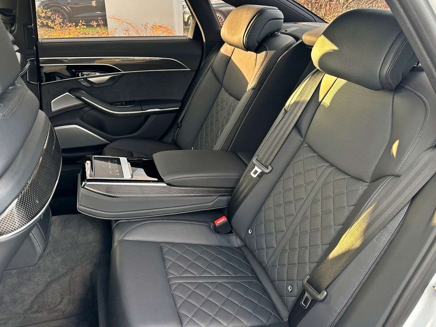 Audi A8 S Line Black Advanced Carbon 60 TFSI - 2023 - Joinsteer - #27
