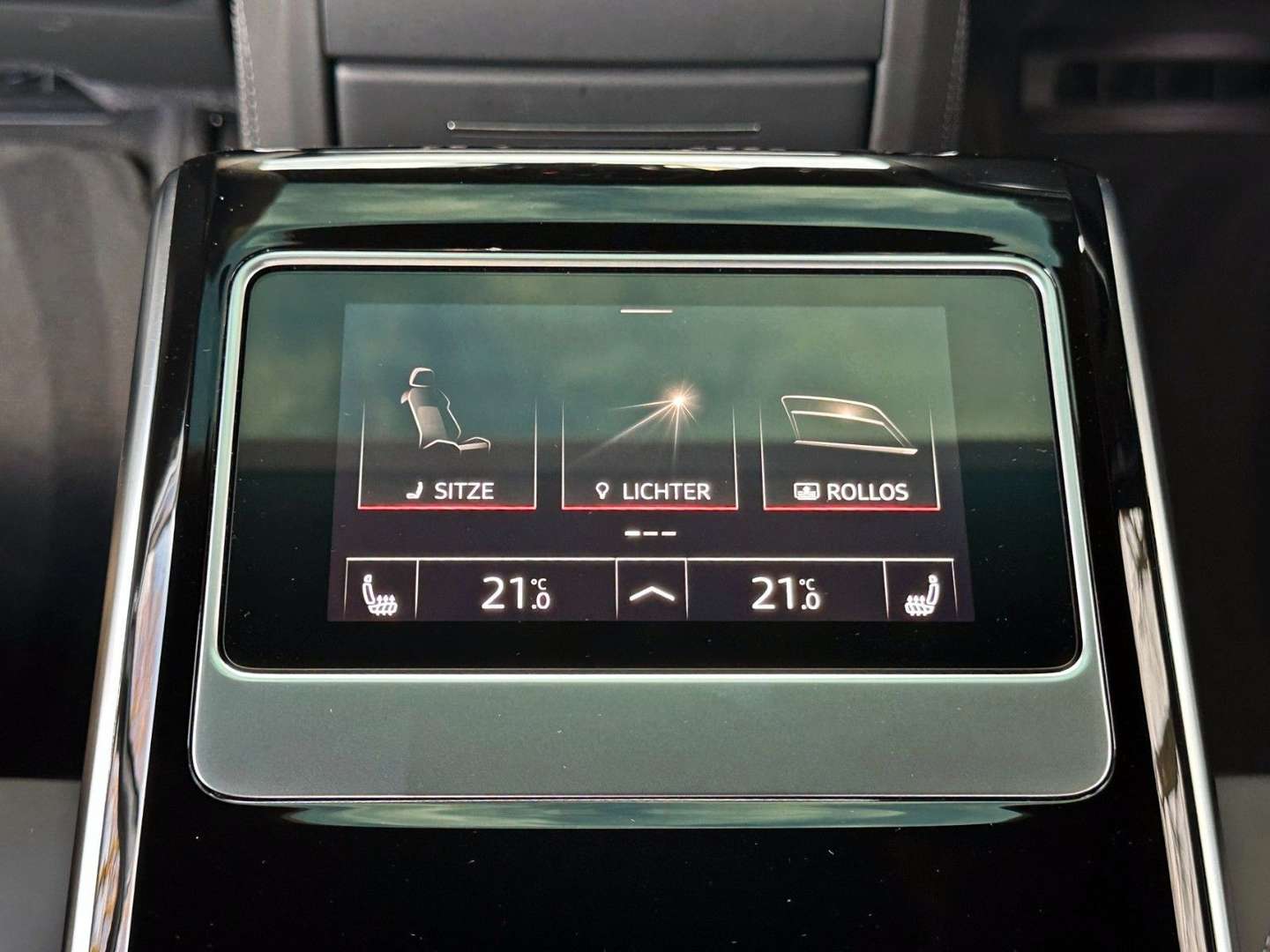 Audi A8 S Line Black Advanced Carbon 60 TFSI - 2023 - Joinsteer - #28