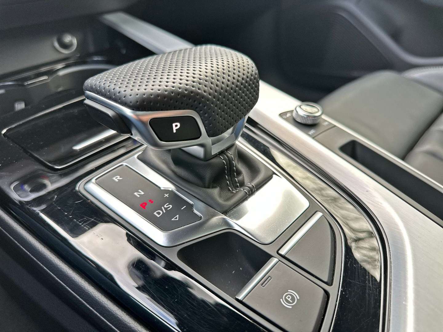 Audi A4 S Line Black 40 TFSI - 2024 - Joinsteer - #17