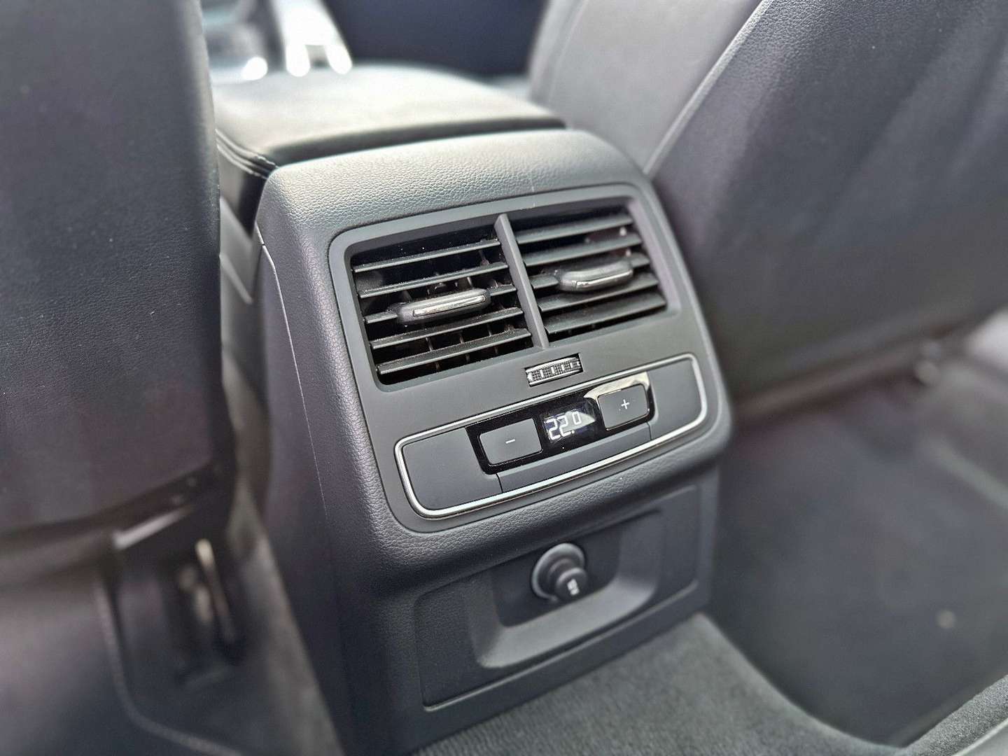 Audi A4 S Line Black 40 TFSI - 2024 - Joinsteer - #26