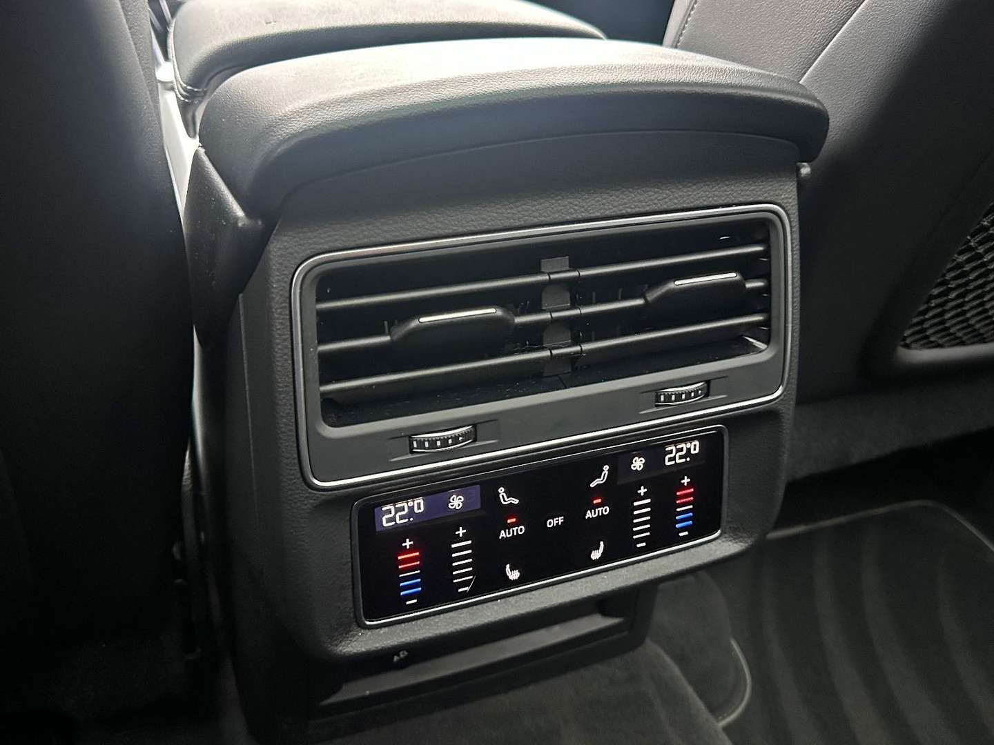 Audi Q7 S Line Black 55TFSI - 2025 - Joinsteer - #26