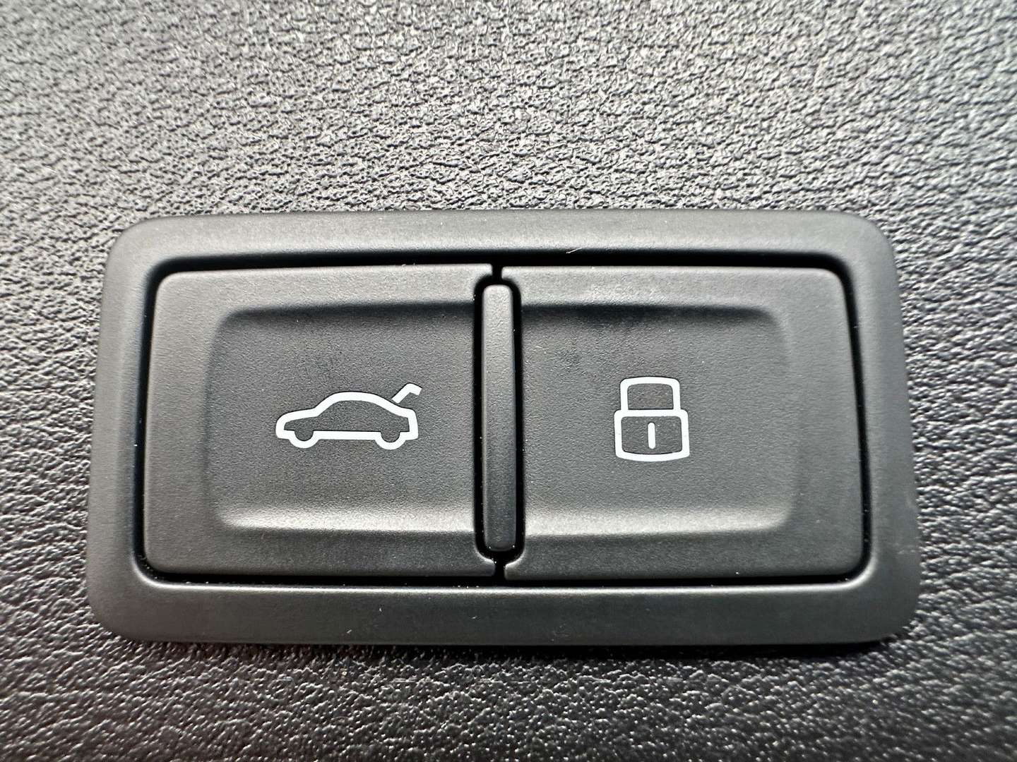 Audi A4 S Line Black 40 TFSI - 2024 - Joinsteer - #28