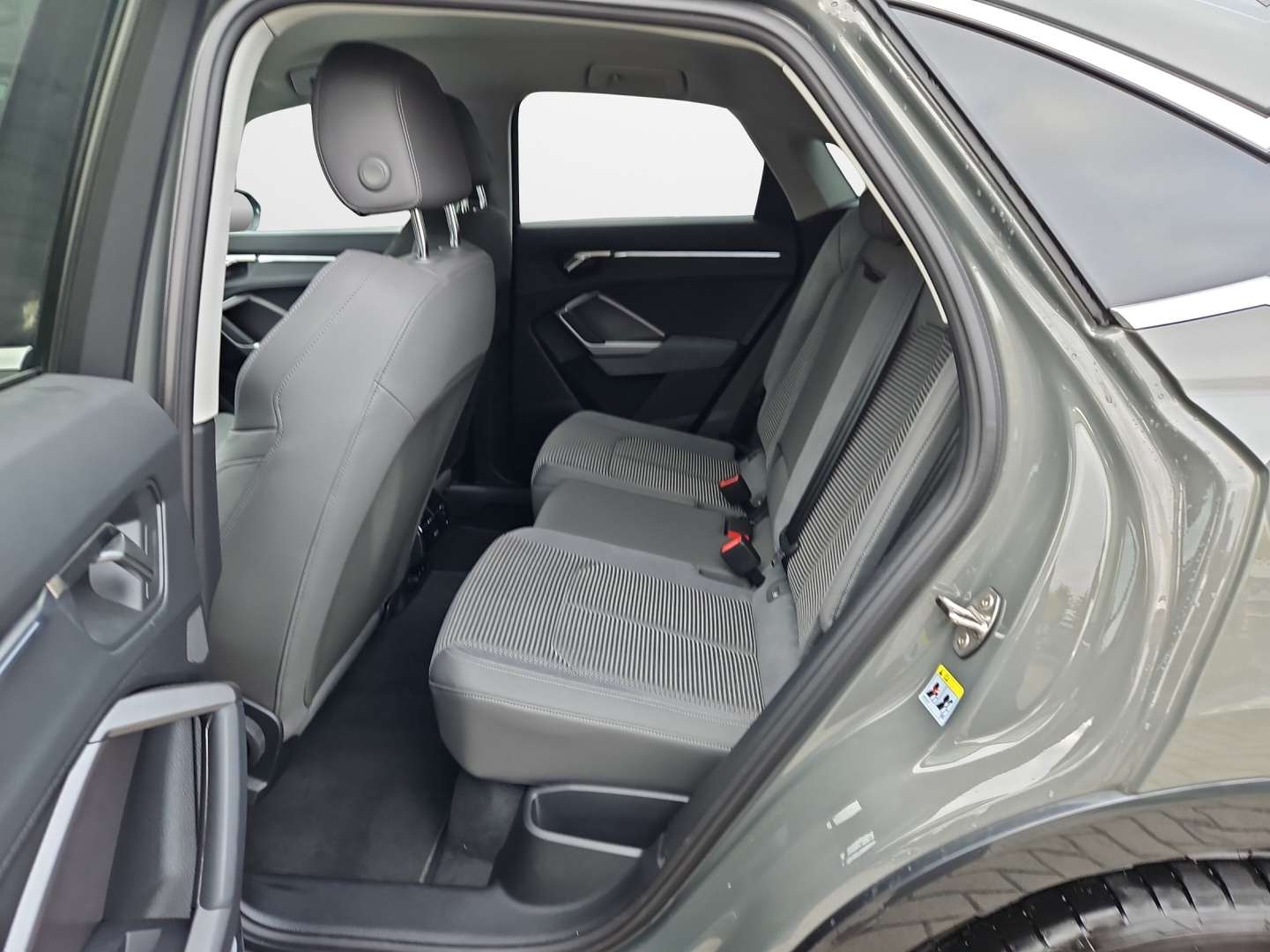 Audi Q3 Sportback S Line 35 TFSI - 2025 - Joinsteer - #11