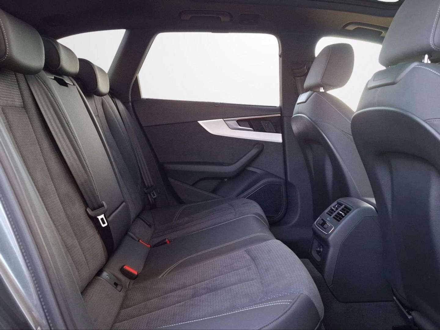 Audi A4 S Line Avant 40 TFSI - 2022 - Joinsteer - #12