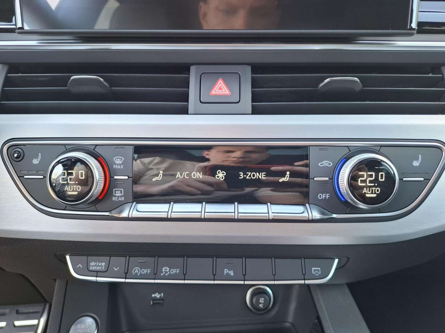 Audi A4 S Line Avant 40 TFSI - 2022 - Joinsteer - #19