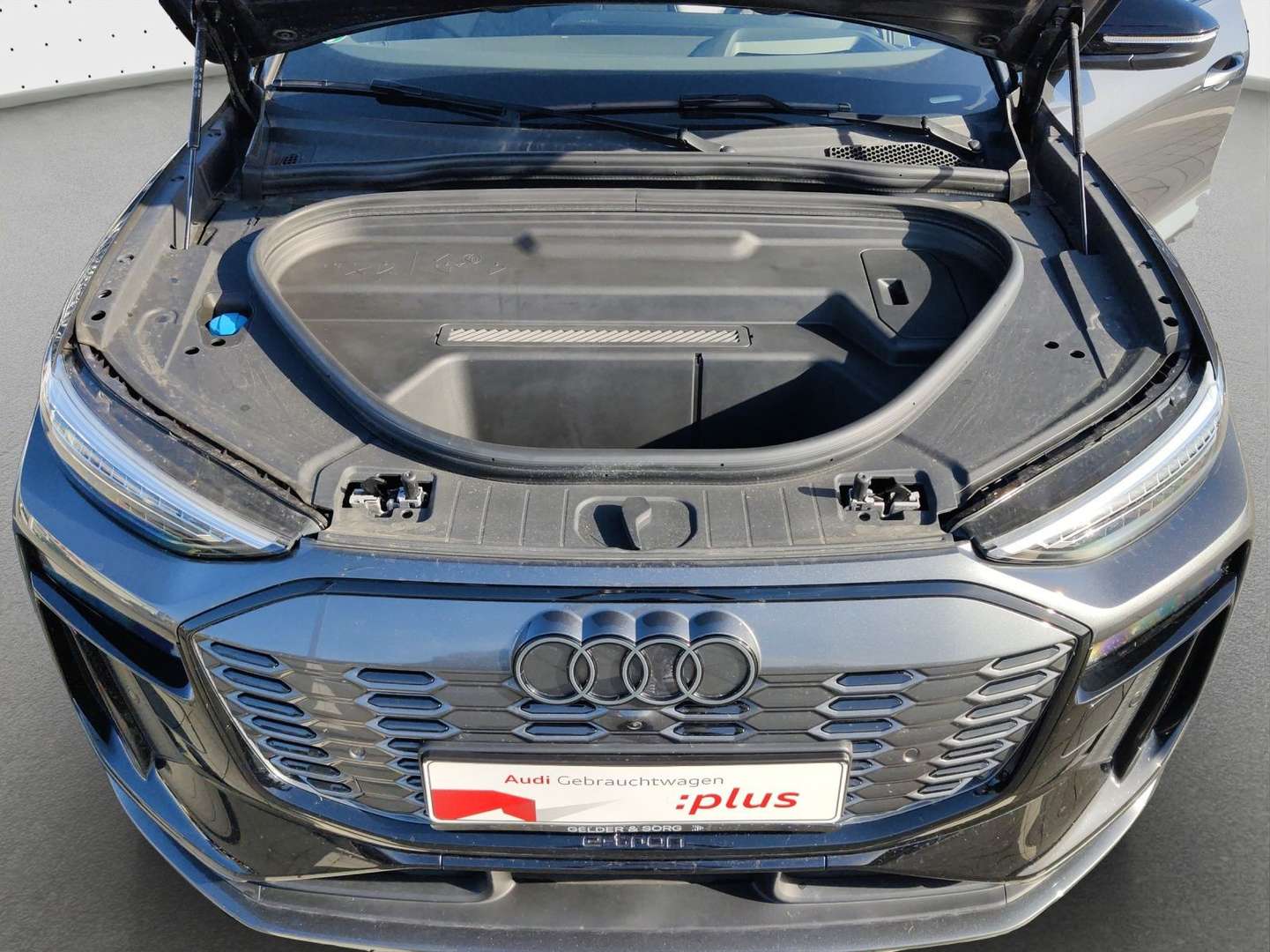 Audi SQ6 E-tron TechPro ExpPro Luft - 2024 - Joinsteer - #15